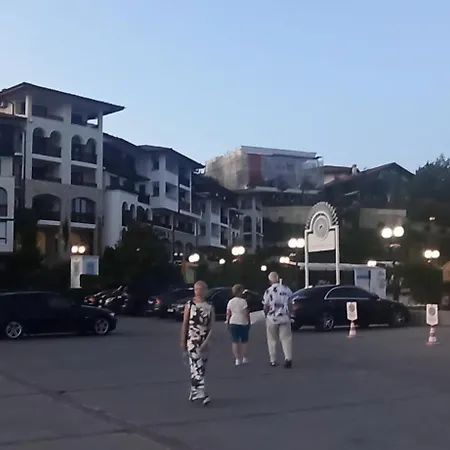 Feniks Apartment