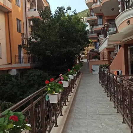 Apartment Feniks Sveti Vlas